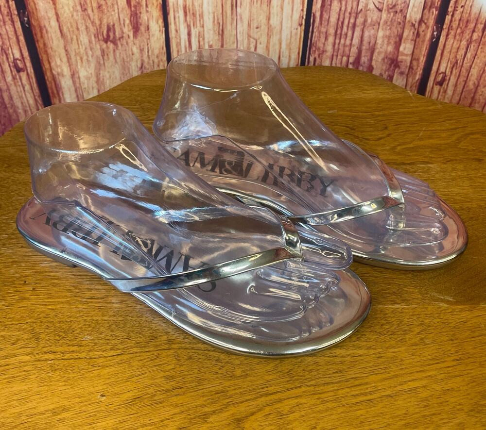 Sam & Libby Silver Shiny Metallic Flip Flops Women's size 8